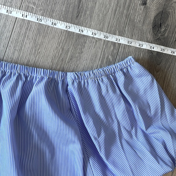 Sophie Rue Pinstriped Off the shoulders Crop with attached bubble Sleeves - Picture 7 of 7